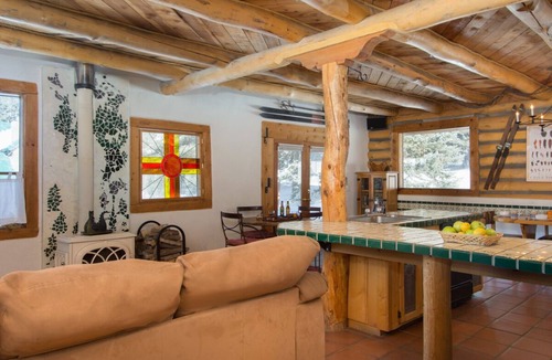 Taos Ski Valley Cabin | Pet-Friendly Cabin, close to Mountain Stream and Ski Return Trail