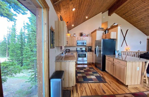 Valley of the Sun Cabin | Pet Friendly/Family Friendly Retreat with Epic Mountain Views - Horizon Ridge