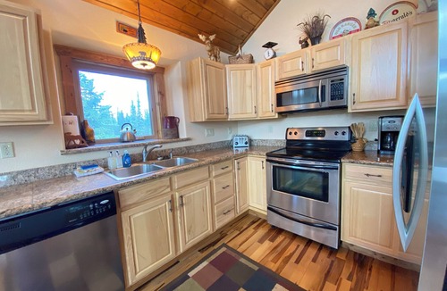 Valley of the Sun Cabin | Pet Friendly/Family Friendly Retreat with Epic Mountain Views - Horizon Ridge