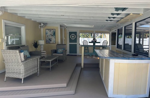 Tarpon Springs House | Pet-Friendly luxe pool home with private dock.