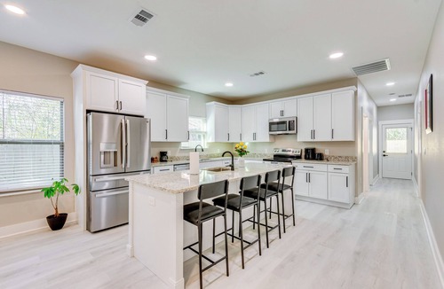 Ensley House | Pet-Friendly Pensacola Home: Central Location