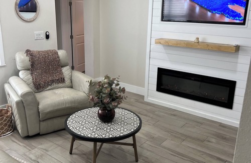 East Central Park House | Pet friendly pool oasis in Orlando