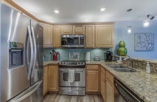 Belle Vista Condo | Pet Friendly, St. Pete Beach Condo w/AC, 1BR+Sofa Bed, Steps to Beach!
