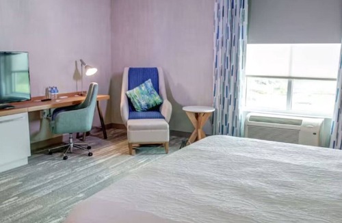 Wesley Chapel Hotel | Pet-friendly Stay! Outdoor Pool, Free Parking, All the Convenience Offered!