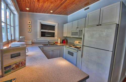 Uptown - Upper Duval Cottage | Pete's Cottages: Twin Cypress cottages steps from Duval