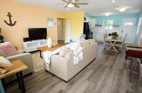 Smith's Memento House | PETS OK! Beach Paradise! Walk to Ocean Center & Beach