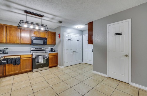 Wilmer House | Pets Welcome! Wilmer Haven w/Private Yard & Patio