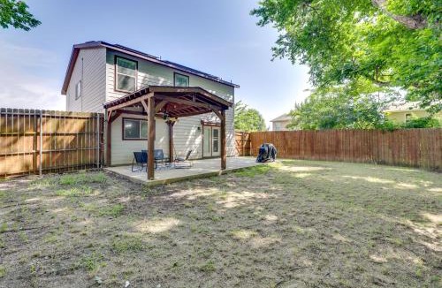 Wilmer House | Pets Welcome! Wilmer Haven w/Private Yard & Patio