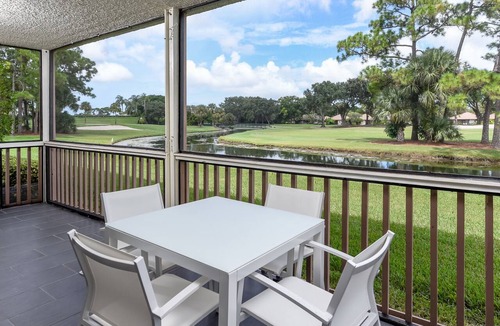 Hunt Club Apartment | PGA National Private Entrance Condo W/Amazing Golf Course Views-2023 Renovation