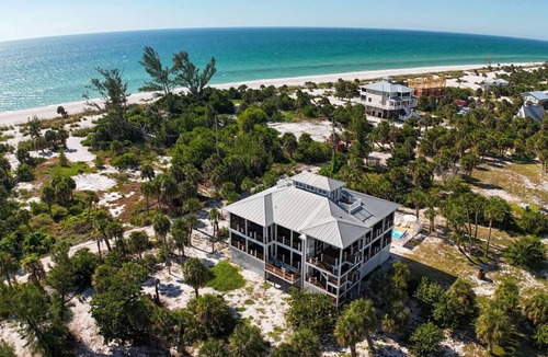 Placida House | Pineapple House on LGI! Bayfront home with pool!