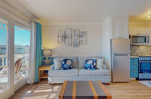 Galveston Condo | Pirates' Compass-Set Your Course for Galveston