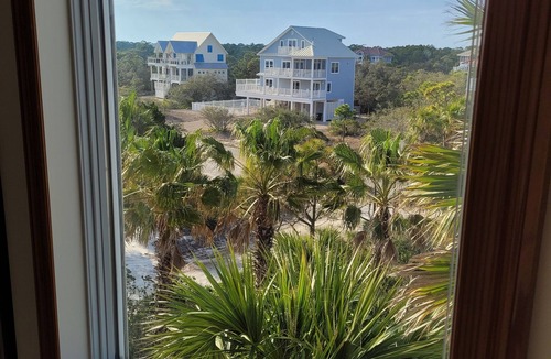 Treasure Beach Village House | Plantation at St George Island Fl. Beautiful beach view from all bedrooms .