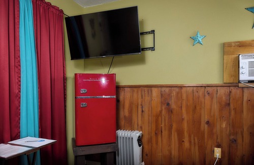 Homosassa Cabin | Pleasant Days Lodging Southwest Cottage