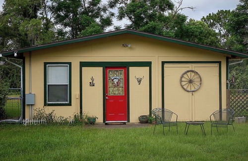 Homosassa Cottage | Pleasant Days Lodging Southwest Cottage