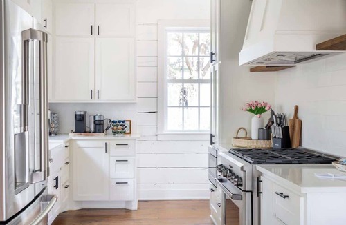 Round Top House | Plunge Pool +Firepit + Food Delivery in Round Top