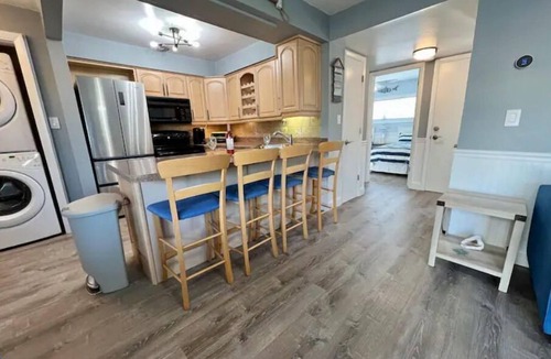 Cocoa Isles Condo | PNAPA GETAWAYS "NAPS with a View" 2BR Beachside condo Diplomat 880,2BR Condo