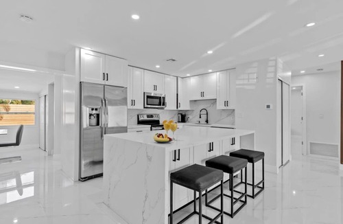 Beachway Estates House | Pompano Gem < 1 mi to Beach & 12 Pickleball courts
