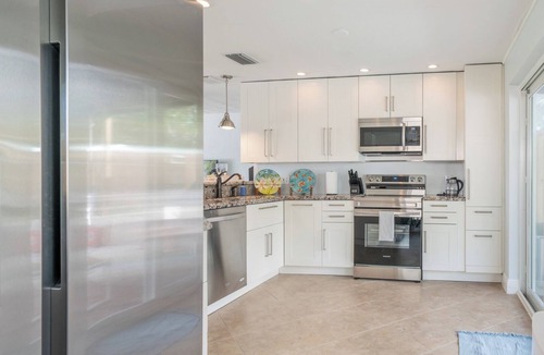 Pompano Beach House | Pompano Oasis w/Heated Pool 8 mins to the Beach!