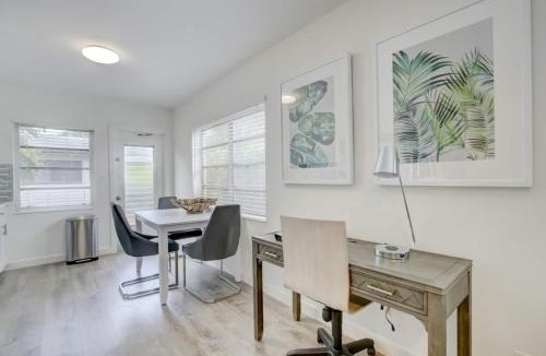 Middle River Terrace Apartment | Pool Access Free Parking Smart TV Wifi