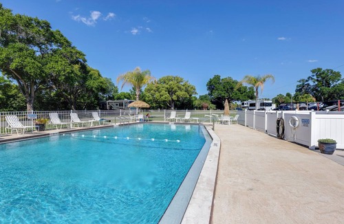 Plymouth Cottage | Pool Access! Spacious Home Near Wekiwa Springs