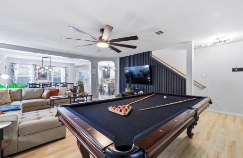 West San Antonio House | Pool Escape Nr Sea World Hot Tub BBQ Pool Table
