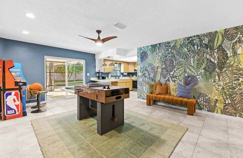 Walsingham House | Pool & Fire Pit Retreat | BBQ Grill & Outdoor Oasis