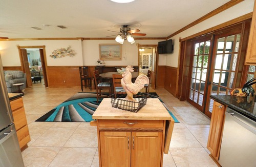 Edgewater House | Pool, Pony and Rural Bliss, minutes away from the Intracoastal.