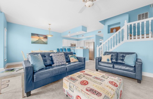 Palm Coast House | Pool, Steps to European Village & Trails