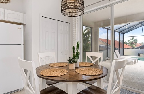Solana House | Pool Table | Kids Bedrooms | Screened Pool