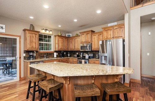 Branson House | Pools, Pool Table, Rec Room, Splashpad, Waterslide