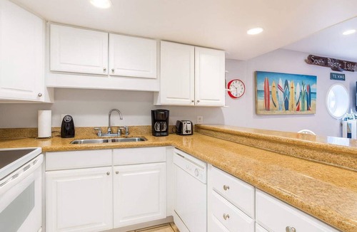 South Padre Island Condo | Poolside * Family Perfect * On Beach * 1st Floor