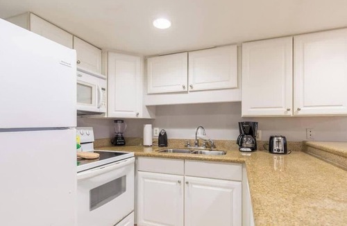 South Padre Island Condo | Poolside * Family Perfect * On Beach * 1st Floor