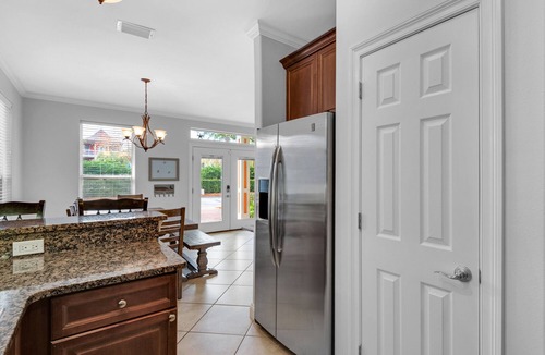 Villages of Crystal Beach House | Poolside Haven! Book your 2026 vacation now! 6 bedroom, 3.5 bath, Sleeps16