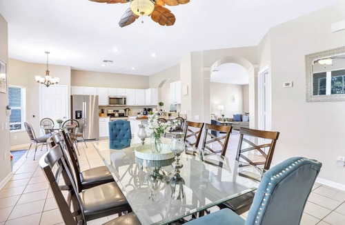 Windsor Hills House | ❤️Poolside TV, 3 Kings, FREE Waterpark, AC Game Rm