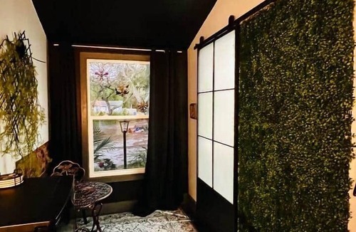 Lutz House | Pop Culture+New Orleans Guest Suites