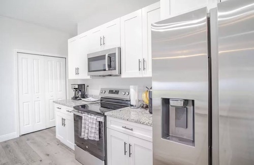 Gulf Cove House | Port Charlotte Getaway 4BR Sleeps 8 BBQ Near Englewood Beach