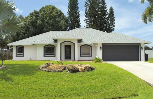 Port Saint Lucie House | Port St. Lucie Getaway: Heated Pool & Game Room