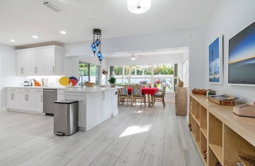 Pompano Beach House | Portal2TheSea Only STEPS to the BEACH
