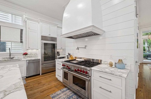 Watercolor House | President`s Row in WaterColor with Heated Pool, LSV, Bikes! STEPS to BEACH CLUB! RENOVATED 2025!