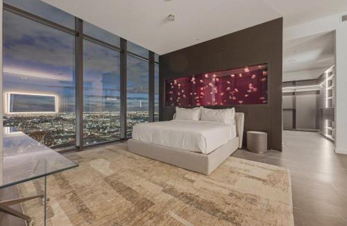 Downtown Miami Apartment | Presidential Penthouse Private Infinity Pool