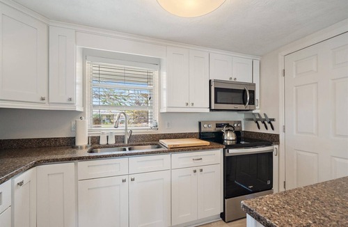 Southgate House | Pristine Private Pool Retreat Minutes to Siesta & Downtown Sarasota!