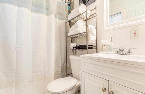Fairvilla House | Private 1 Bed 1 Bath Orlando Oasis Shopping and Parks Nearby