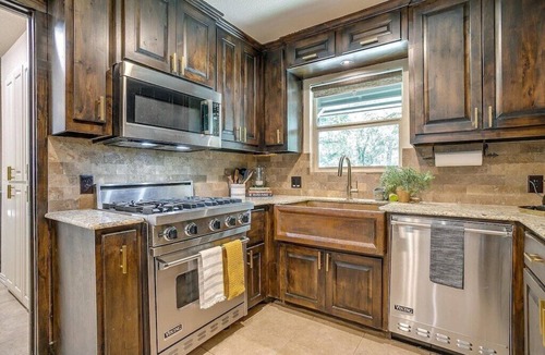 Keller House | Private Backyard Resort | Sleeps 12 Near Southlake