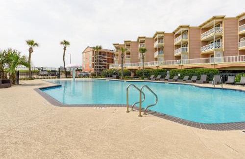 Galveston House | Private Balcony & Resort Amenities! Galveston Unit