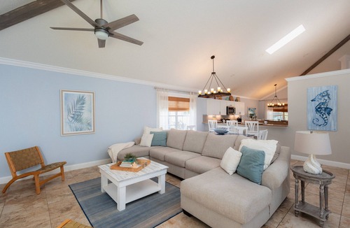 Jacksonville Beach House | Private Beach Bar Vibes | Pool, Grill + Games