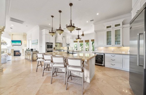 Seacrest House | Private Beach access 2 min walk, Private Pool 6 seater golf cart and bikes on 30A