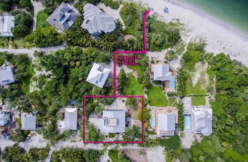 North Captiva House | Private Beach Access Steps Away, Pool, Outdoor Bar, 2 Golf Carts, 360 Views.