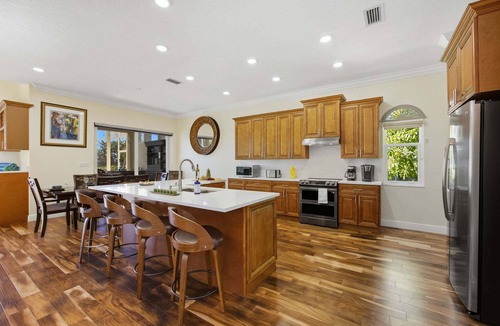 Apollo Beach House | Private Beach & Pool Retreat, Dock, Kayaks & Dolphin Views - Seabird Shenanigans - Roelens