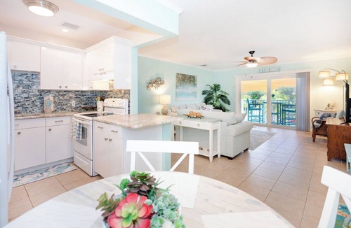 Key Colony Beach Condo | Private Beach Retreat! Luxurious Bedding, Relaxing Pool, Best Sunsets, Fast WiFi