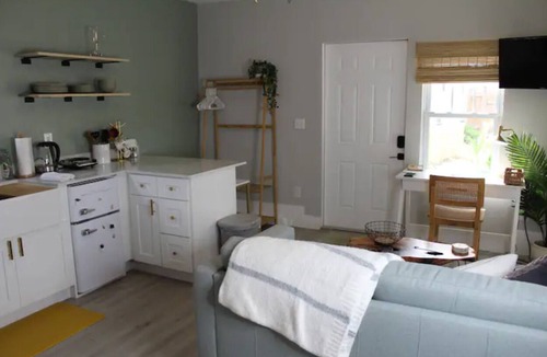 Lake Worth Cabin | Private Cabana near West Palm and Lake Worth